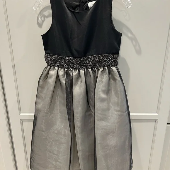 Rare Editions Black and Silver Formal Dress - Picture 1 of 3